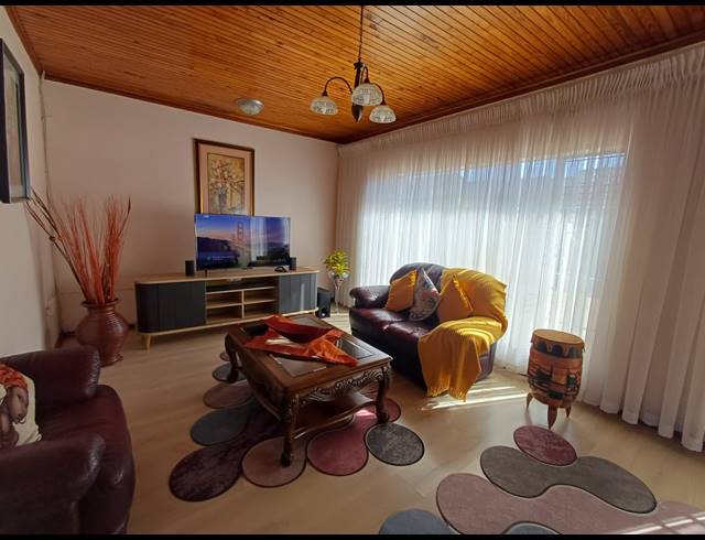 3 BEDROOM HOUSE FOR SALE IN VANDERBIJLPARK CE 5